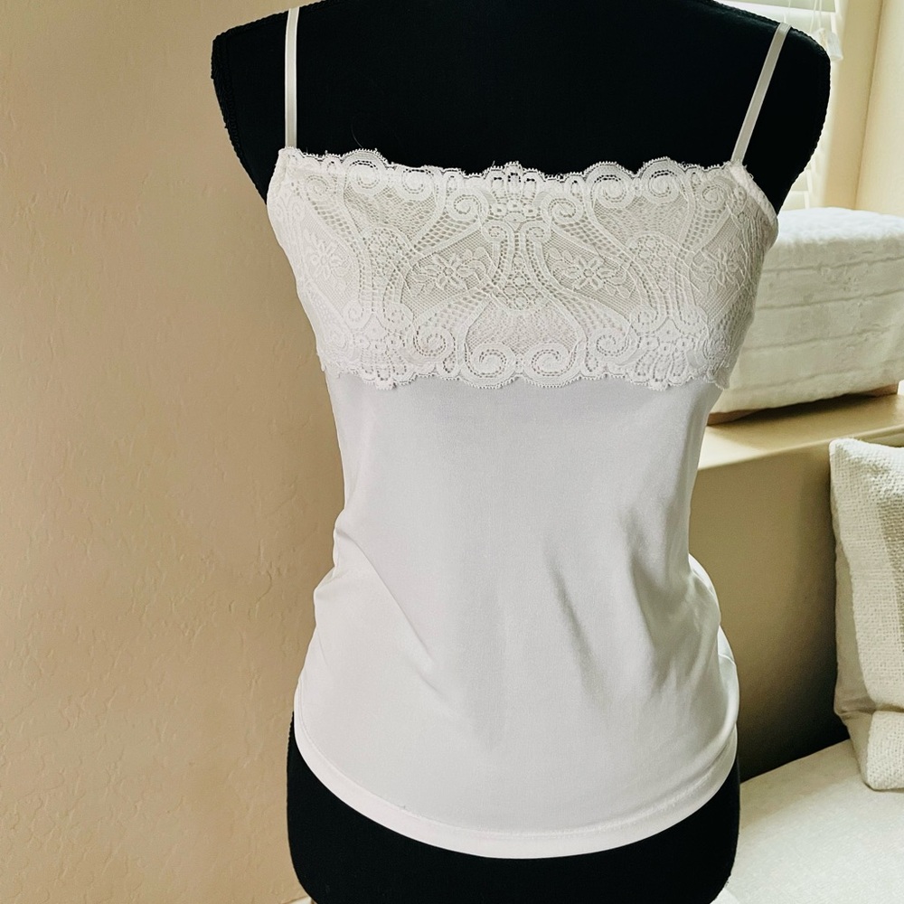 INED - WHITE CAMI SIZE XS